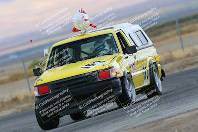 media/Sep-30-2023-24 Hours of Lemons (Sat) [[2c7df1e0b8]]/Track Photos/10am (Star Mazda)/